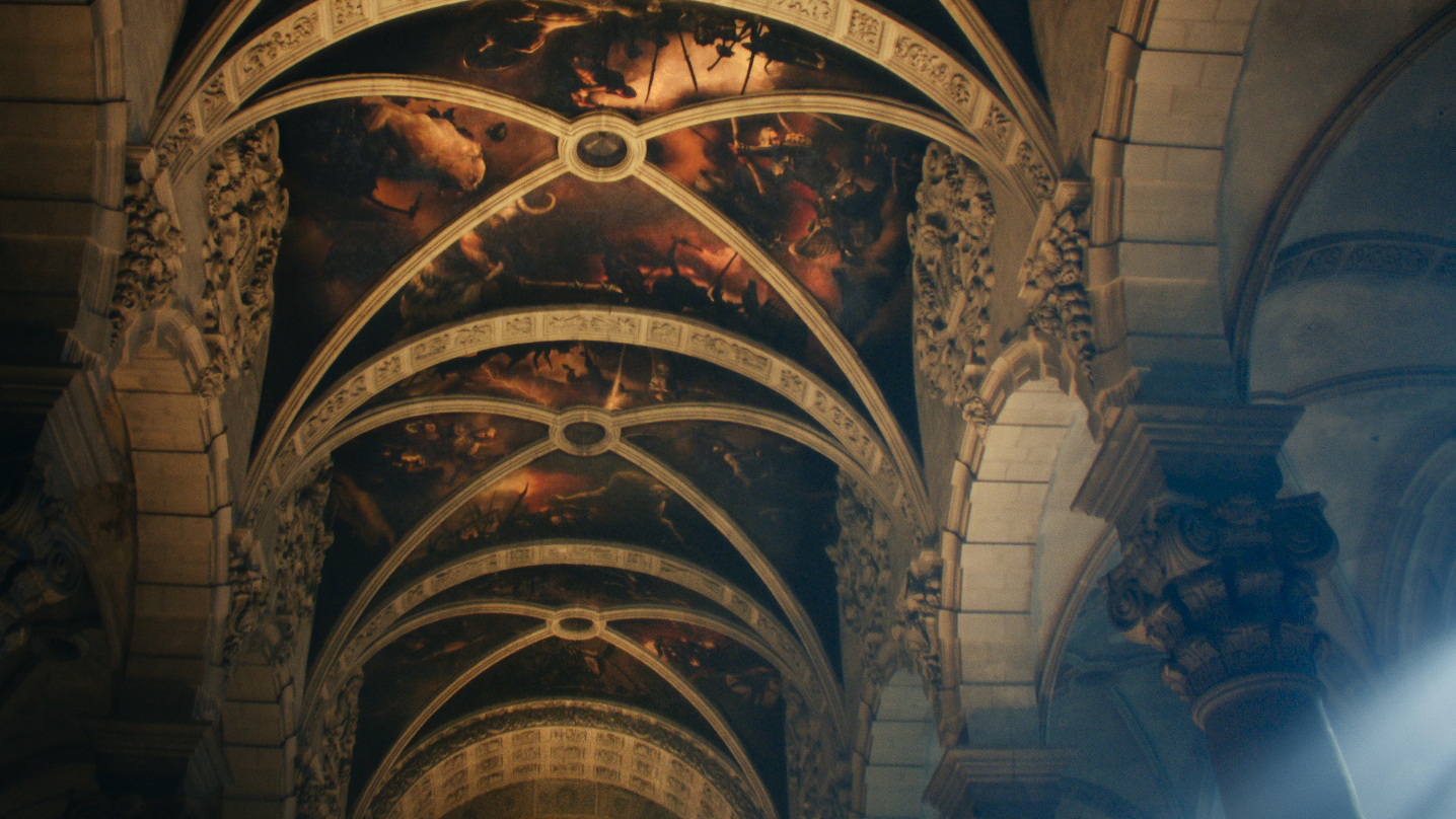 Blizzard a umplut o biserică dezafectată din Franța cu murale Diablo 4